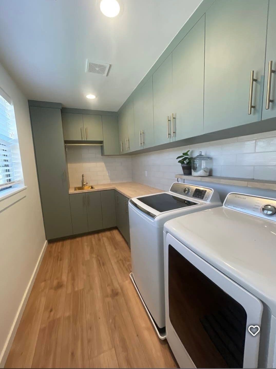 Gallery photos for King Murphy Bed Making Waves for Boise Homeowners: Image #1